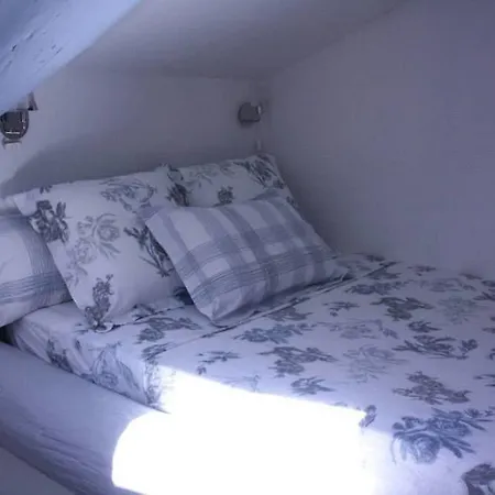 L'oustaria 3 Bedrooms Apartment, Old Town דירה *