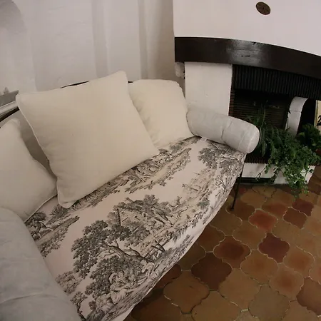 L'oustaria 3 Bedrooms Apartment, Old Town ניס